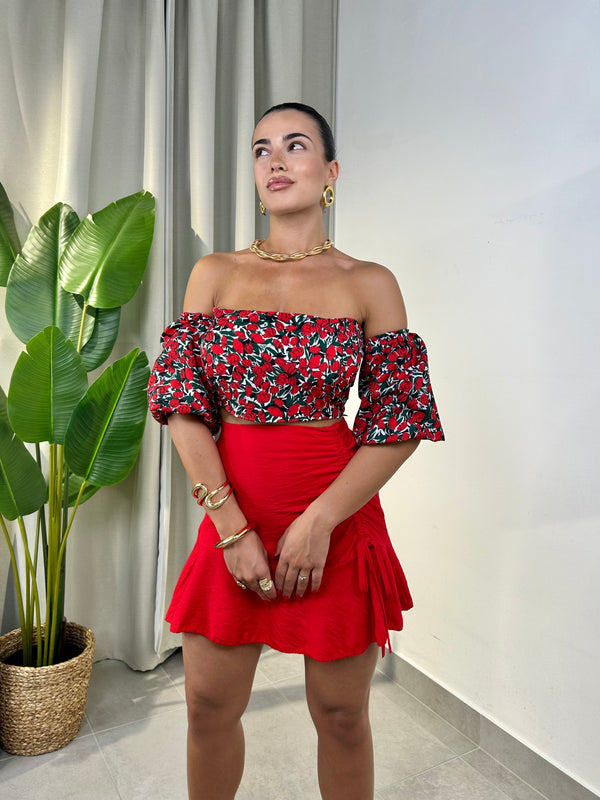 30688-Top Noemi